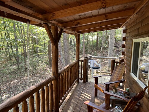 New Amish built log cabin near hocking hills & tar hollow, atvs & pet friendly