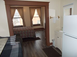 Deluxe studio suite | Individueel gemeubileerd, verduisterende gordijnen, gratis wifi