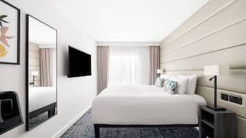 Sengetøy av topp kvalitet, memory foam-senger og safe på rommet