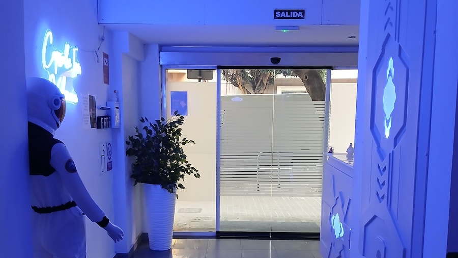 Capsule Inn Valencia Hostel