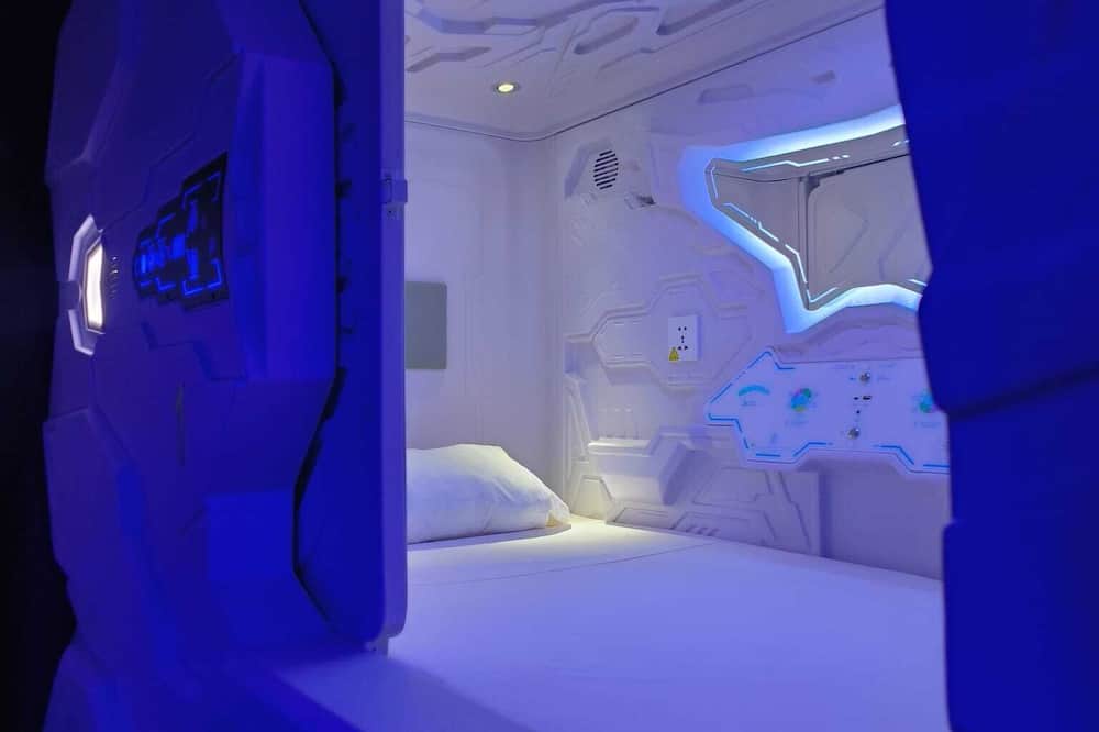 Capsule Inn Valencia Hostel