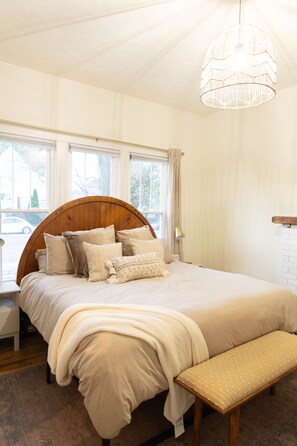 4 chambres, fer et planche à repasser, lit parapluie, Wi-Fi gratuit