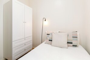 3 camere, accesso a Internet, lenzuola