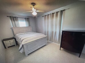 3 chambres, fer et planche Ă repasser, Wi-Fi, draps fournis
