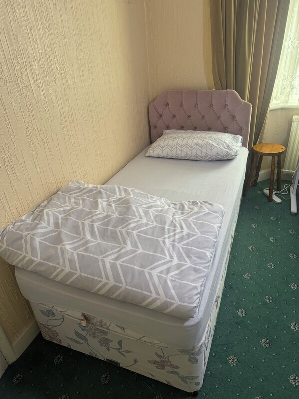 2 Schlafzimmer, Schreibtisch, kostenloses WLAN, Bettwäsche