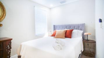 Deluxe-huoneisto | 2 makuuhuonetta, pimennysverhot, silitysrauta/-lauta, ilmainen Wi-Fi