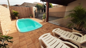 Baignoire à remous extérieure