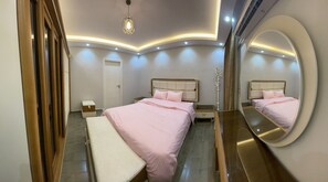 3 soverom, strykejern/-brett, wi-fi og sengetøy