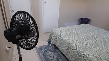 1 bedroom, iron/ironing board, WiFi