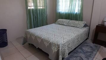 1 Schlafzimmer, Bügeleisen/Bügelbrett, WLAN