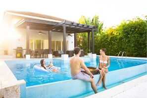 Piscine extérieure