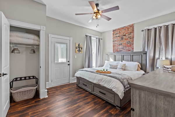 3 soverom, strykejern/-brett, wi-fi og sengetøy