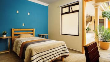 Basic Single Room | Hypo-allergenic bedding, down comforters, free WiFi, bed sheets