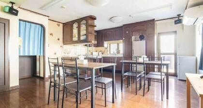 Maximum capacity: 5 people, Sakura Room