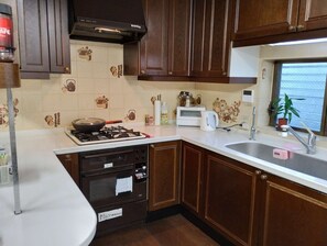 Private kitchen - Maximum capacity: 5 people, Sakura Room (足立区)