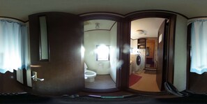 1 bedroom - Maximum capacity: 5 people, Sakura Room (足立区)