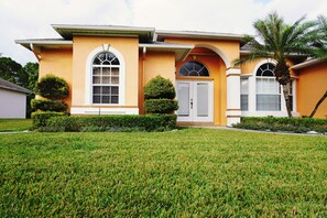 Exterior - Home Feel with a Vacation Ambience  (Port St. Lucie)