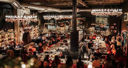 Gem on Congress - King Bed, Free Parking, Dog & Family Friendly, Modern Condo