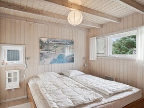 3 bedrooms, Internet