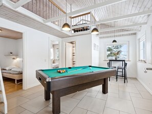 Spielezimmer