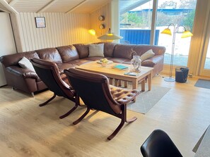 TV, fireplace - "Alrun" - 150m from the sea by Interhome (Sydals)
