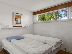 3 bedrooms, Internet