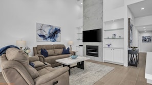 Smart TV, fireplace