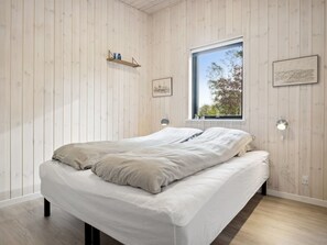 3 bedrooms, Internet - "Uma" - 1.5km from the sea by Interhome (Knebel)