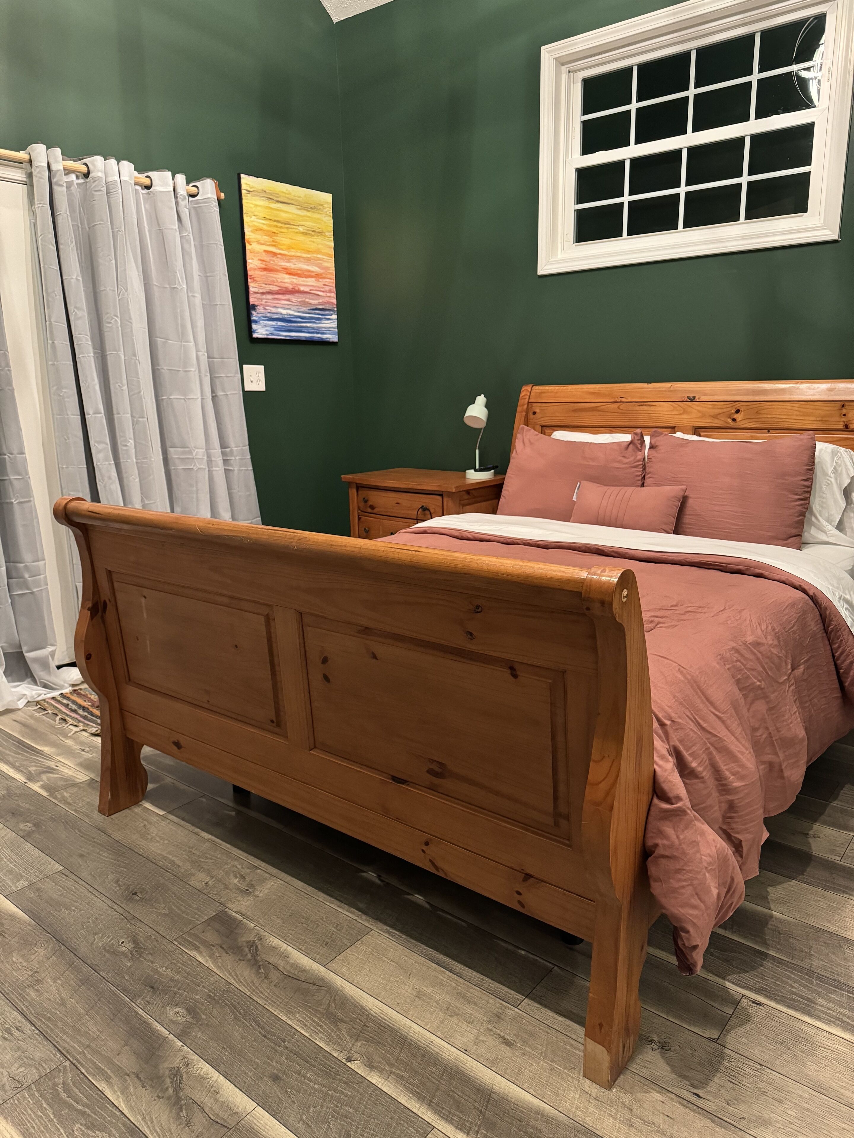 3 室のベッドルーム、アイロン / アイロン台、WiFi (無料)、ベッドシーツ