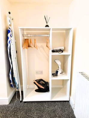 Interior - Luxury house for 6 next to Anfield stadium (Liverpool)