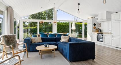"Nora" - 100m from the sea by Interhome