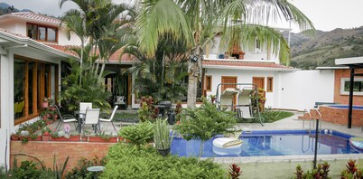 Upscale, contemporary, & holistic, to ensure your stay is relaxing & carefree. 