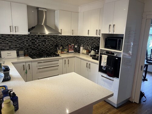 Moorabbin Family Retreat 10 mins from the beach