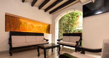 Sendero Hotel