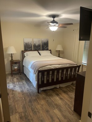 3 Schlafzimmer, Bügeleisen/Bügelbrett, Bettwäsche