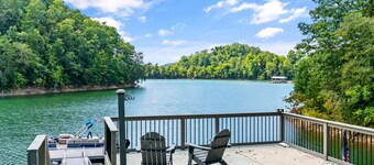Relax with family and friends at this beautiful house on Douglas Lake. 