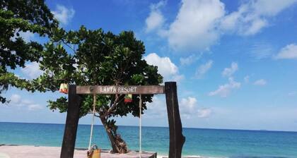 Hotel and Beach Bungalow at Lanta Resort