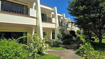 Deluxe Family Double Room | Pemandangan dari kamar