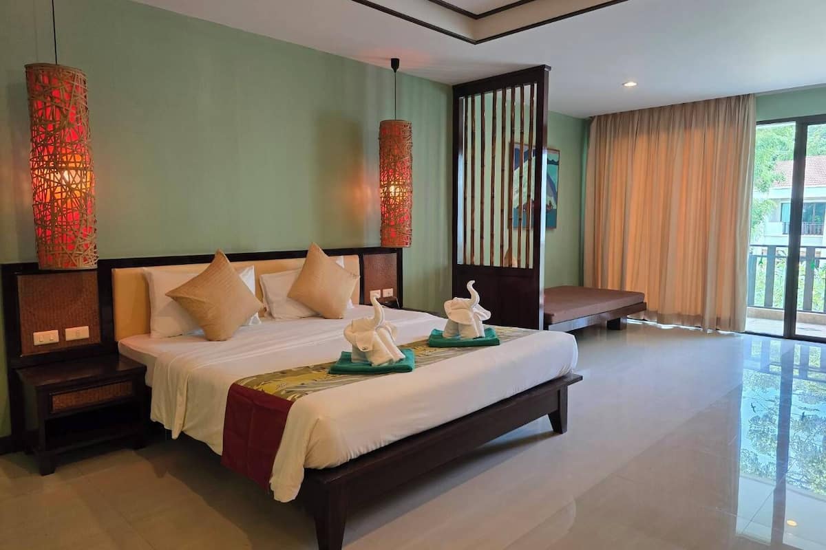Deluxe Double Room | 1 habitación, decoración personalizada, muebles diferentes y escritorio