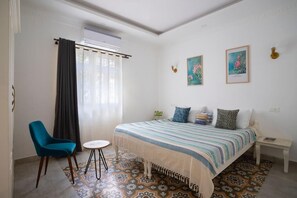 8 bedrooms, iron/ironing board, WiFi, bed sheets - Villa La Aldeia Private Pool Near Baga Beach (Saligao)