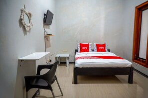 Desk, free WiFi, bed sheets
