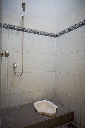 Chambre Standard double | Salle de bain | Douche, savon