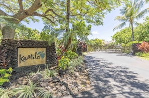 Gated Entrance to KaMilo community