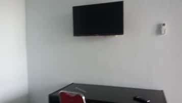 Standard Double Room | Desk, free WiFi, bed sheets