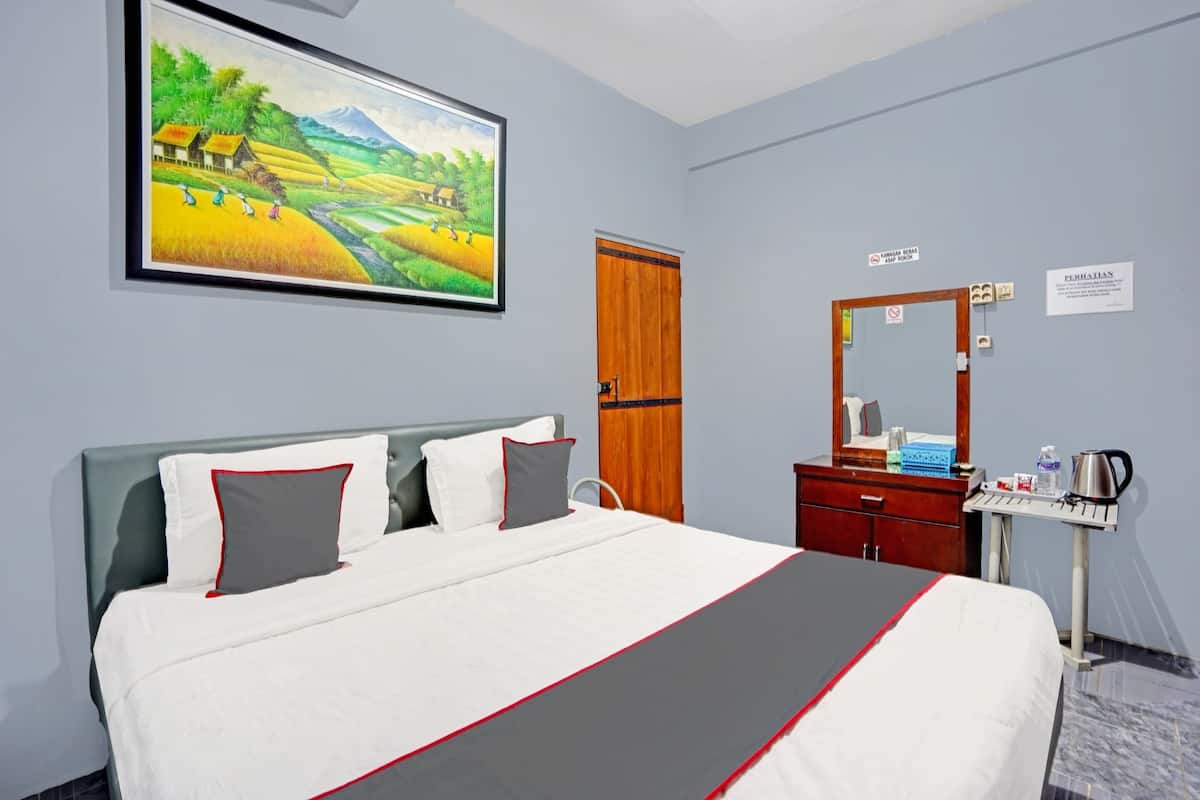 Standard Double Room | 1 bedroom, desk, free WiFi, bed sheets