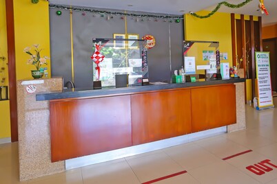 Townhouse OAK Hotel Fiducia Pasar Minggu