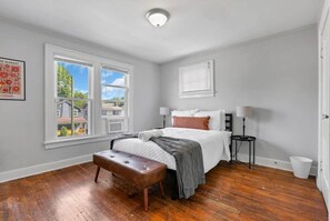 3 bedrooms, desk, iron/ironing board, WiFi - The Columbus Casa Sum (Columbus)