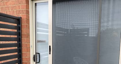 Stay at our studio apartment “The Nook” perfect for the Q Train or a Wedding