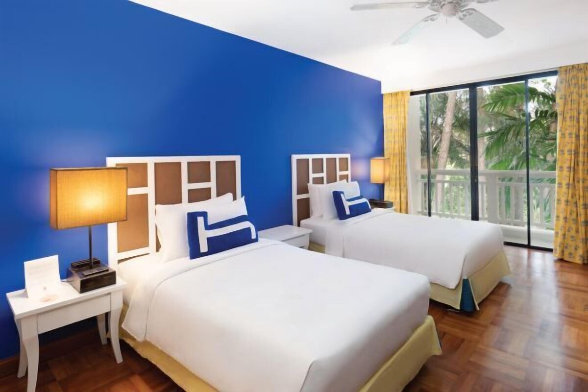In-room safe, desk, laptop workspace, blackout drapes