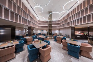 包每日自助早餐